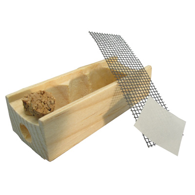 Three Hole Queen Cage