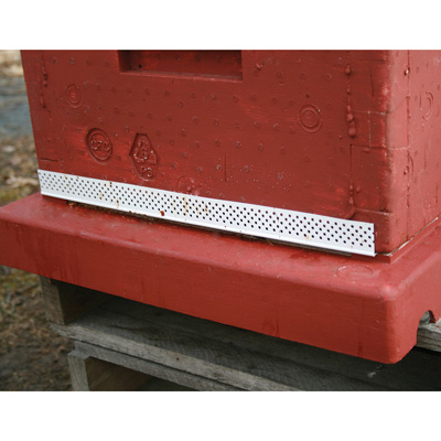 Mouse Guard for BeeMax Hives