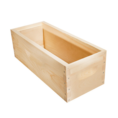 White Pine 5 Frame Medium Assembled Nuc Box | Betterbee